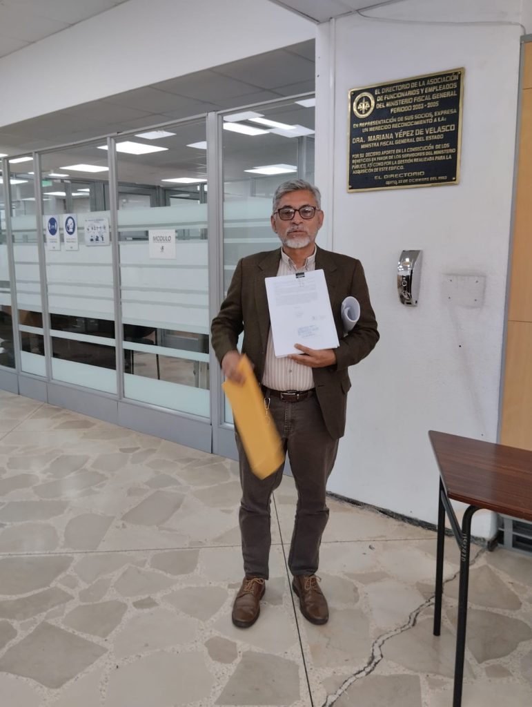 Doctor Alberto Narváez, presidente de la Comisión Electoral del Colegio Médico de Pichincha (CMP)
